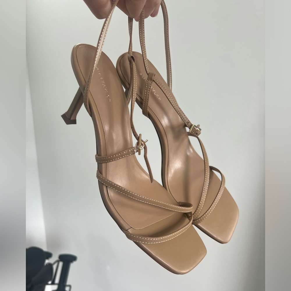 Ann Taylor Nude Strappy Heeled Sandals Size 8